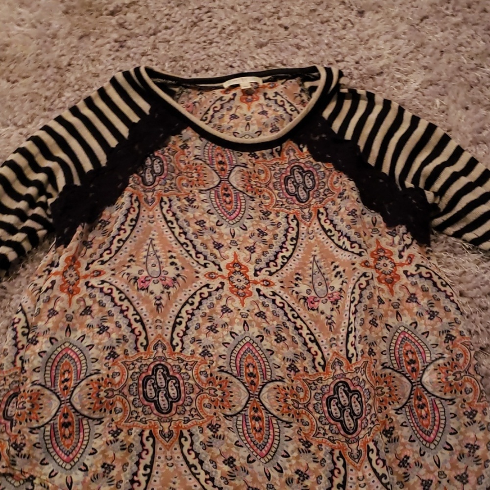 3/4 sleeve shirt